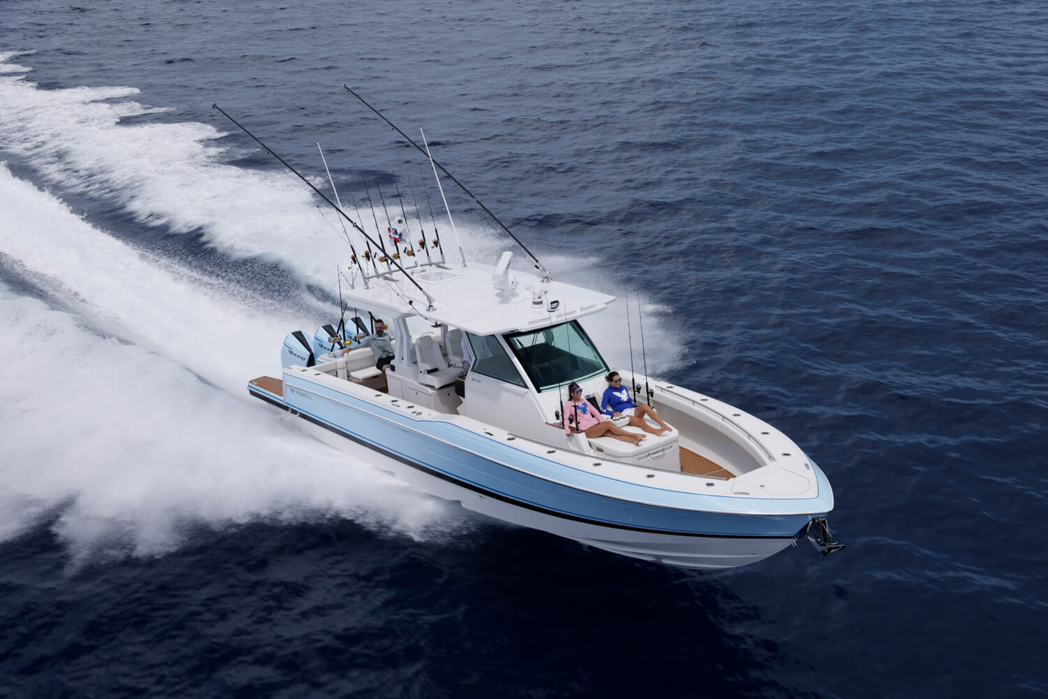 38 ft Luxury Fishing Boat - 387 Center Console Fish