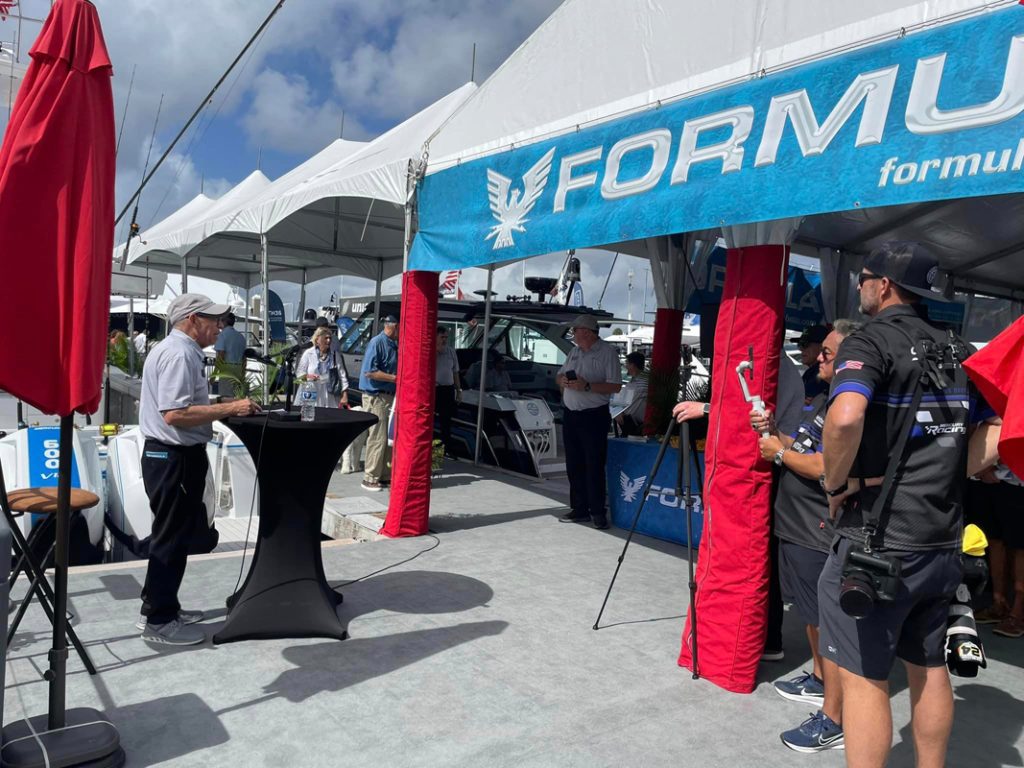 The All-New 457 CCF Model Makes News! | Formula Boats